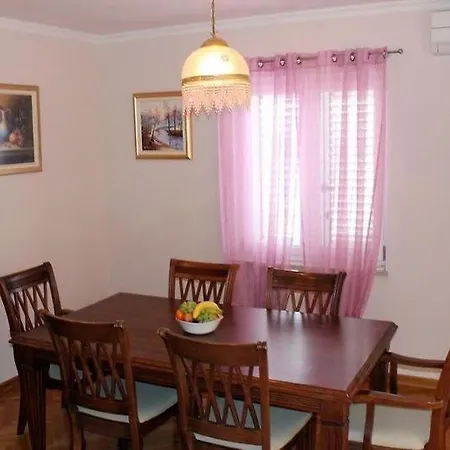 King 公寓 马卡尔斯卡